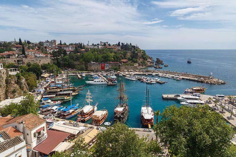 Daire Muratpasa Isiklar Caddesi Kaleici Yakini 2+1 Full Daire & Wifi